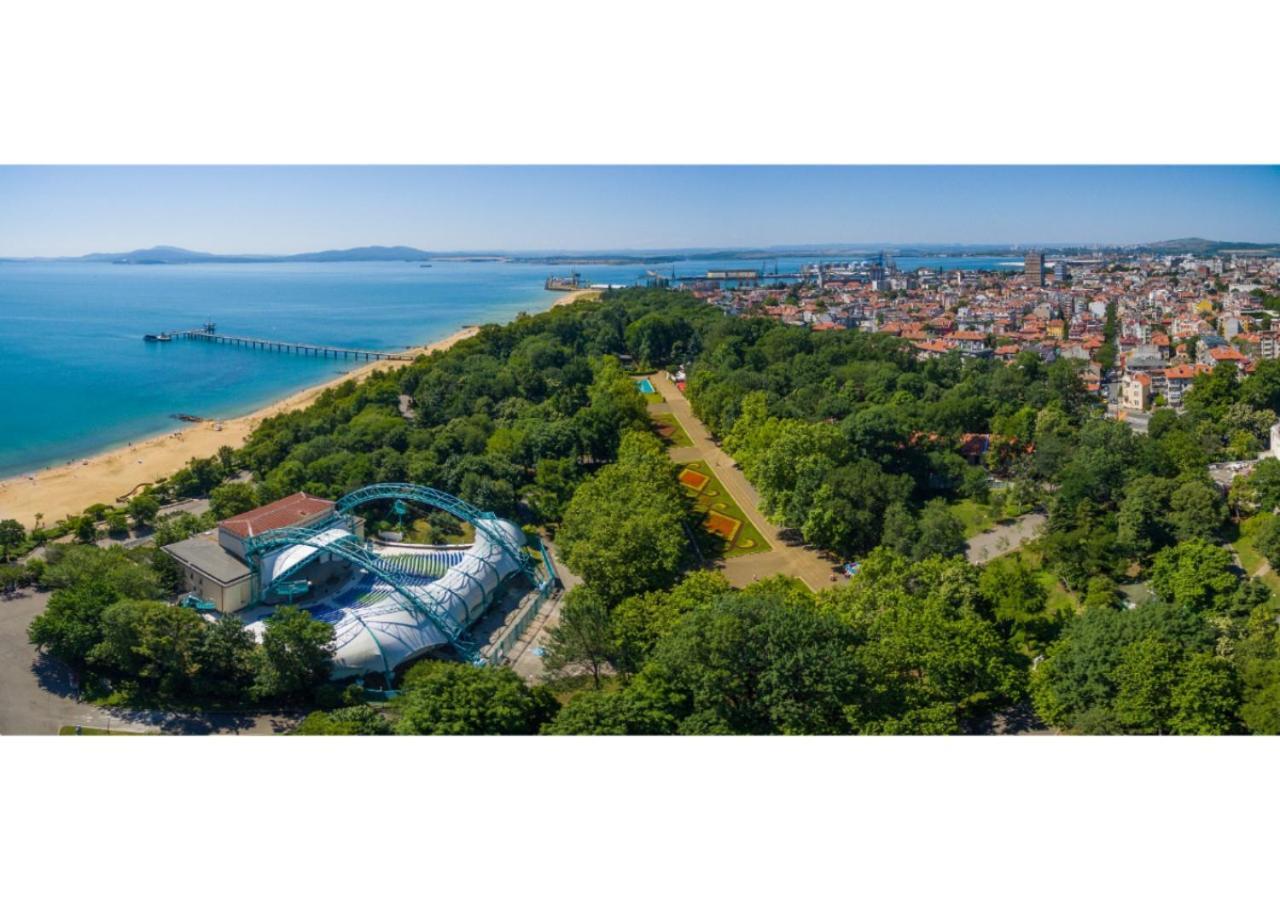Great Apartment Near The Sea,Central Place! Burgas City Eksteriør billede