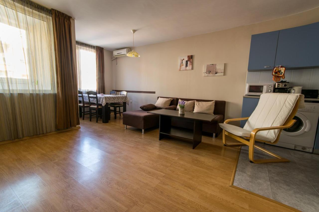 Great Apartment Near The Sea,Central Place! Burgas City Eksteriør billede